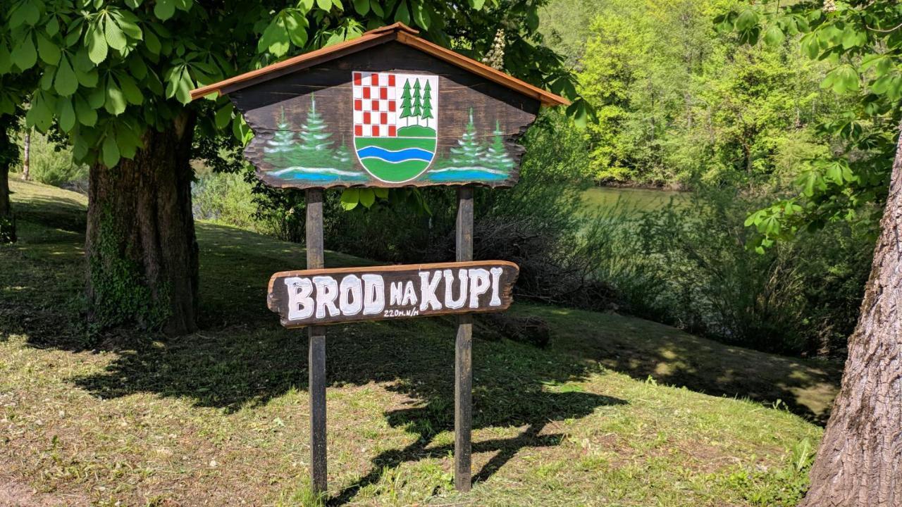 Vila Viktorija Brod na Kupi Exterior photo